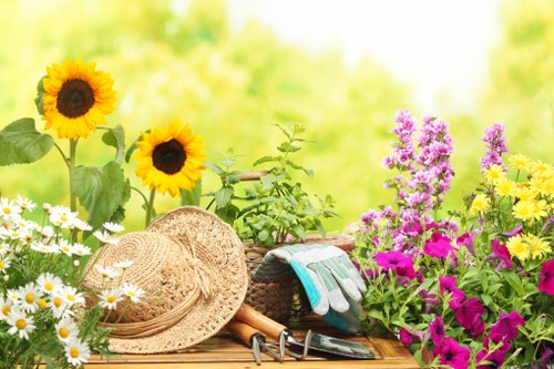 Professional gardeners working in Chislehurst